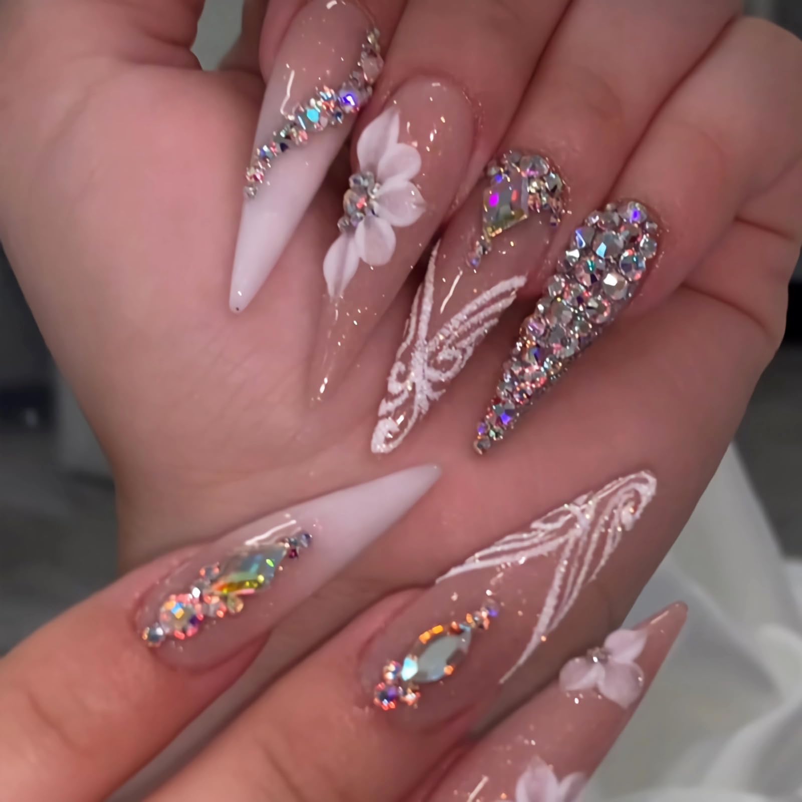 MISUD Press on Nails Long Stiletto Fake Nails Glossy Glue on Nails White Flower Acrylic Nails Almond Artificial Nails Bling Glitter Stick on False Nails with Rhinestone Design 24pcs